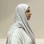 ⁦حجاب قطن - رمادي فاتح⁩ - الصورة ⁦3⁩