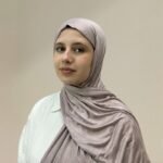 حجاب قطني عملي ومريح، بتصميم ثنية مزدوجة من المقدمة، ناعم ومرن بلمسة أنيقة.